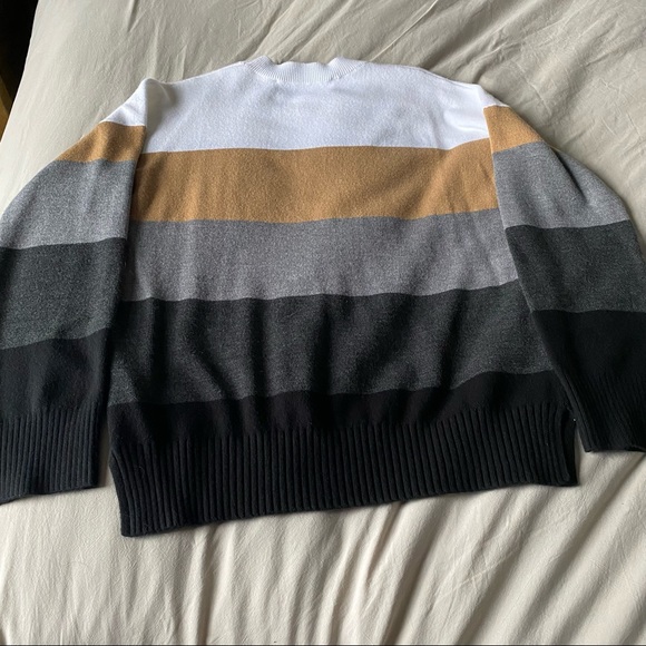Color Block Sweater - Picture 3 of 4